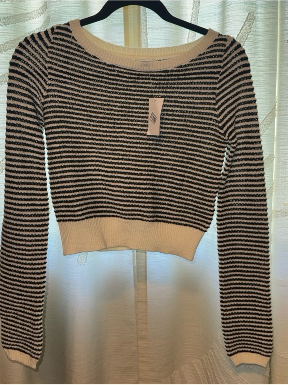 Blu Pepper Black & White Striped Cropped Crewneck Sweater
